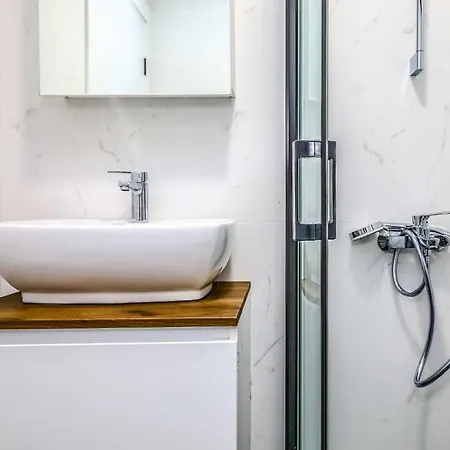 דירה Fully Furnished With Security In Pendik