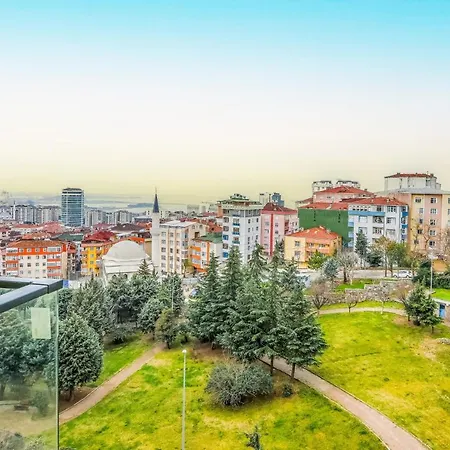Fully Furnished With Security In Pendik איסטמבול