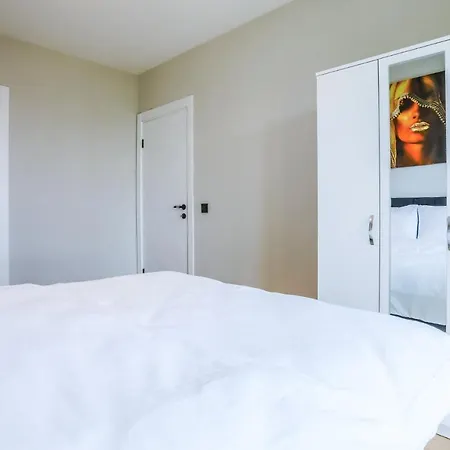Fully Furnished With Security In Pendik * איסטמבול